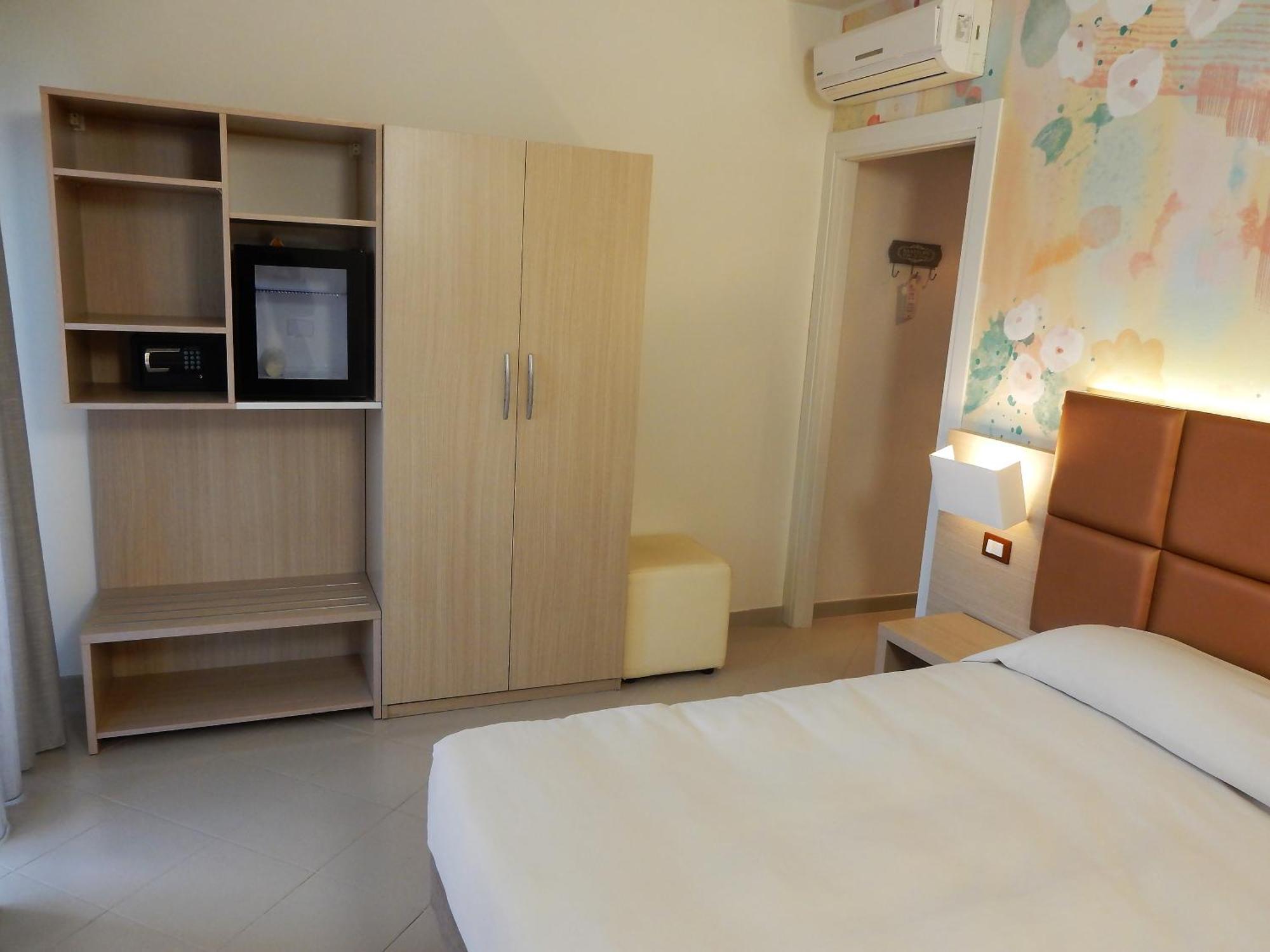 Hotel Kaly 벤티밀리아 외부 사진